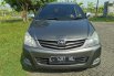 Mobil Toyota Kijang Innova 2009 G dijual, Jawa Timur 10