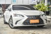 Lexus ES 300h 2019 Putih 2