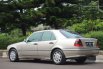 Mobil Infiniti M 1998 terbaik di Jawa Barat 3