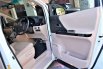 Mobil Toyota Alphard 2012 G terbaik di Jawa Timur 4