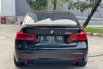 BMW 3 Series 320i Sport 2017 Hitam 5