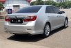 TOYOTA CAMRY V AT SILVER 2013 5