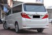 Toyota Alphard V 2012 MPV 4