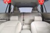 Toyota Innova G 2.0 M/T 2009 6