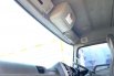Head Trailer Quester UD Trucks Engkel GKE 280 Buntut 40feet 2axle 2018 3