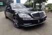 Mercedes-Benz S 300 L 2008 Hitam 3