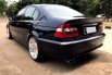 BMW 3 Series 318i AT 2003 Biru 5