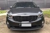 Kia Grand Sedona Ultimate 2017 Abu-abu 2