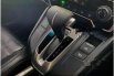 Mobil Honda CR-V 2017 2.0 terbaik di Banten 3