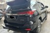 Toyota Fortuner VRZ 2.4 Diesel AT ( Matic ) 2017 Hitam Km 62rban Siap Pakai 5