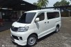 Jual mobil Daihatsu Luxio 2017 pemakaian 2018 1