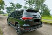 Toyota Fortuner 2.4 VRZ TRD AT 2018 Hitam 6