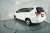 Toyota Innova 2.4 V AT 2016 Putih 4