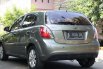 Mobil Kia Rio 2011 terbaik di Banten 15