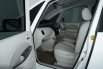 Mazda Biante 2.0 AT 2015 Putih 9
