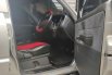 Toyota Kijang LGX 2004 6