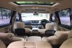 KIA GRAND SEDONA ULTIMATE AT GREY 2017 5