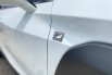 Lexus UX 200 F Sport 2019 6