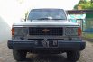 Chevrolet Trooper 2.8 Manual Abu-abu 2