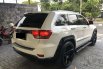 Jeep Grand Cherokee 2011 Jawa Timur dijual dengan harga termurah 13