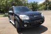 Ford Everest XLT 2013 Hitam 4