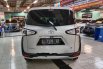 Mobil Toyota Sienta 2017 V terbaik di Jawa Timur 8