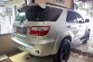 Mobil Toyota Fortuner 2006 G dijual, Jawa Timur 5