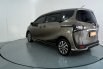 Toyota Sienta Q AT 2017 Coklat 6