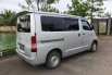 Mobil Daihatsu Gran Max 2012 AC dijual, Jawa Barat 6