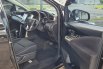 Toyota Kijang Innova 2.0 Q AT 2018 / 2017 / 2016 Black On Black Mulus Siap Pakai TdP 60Jt 4