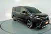 Toyota Voxy 2.0 AT 2017 Hitam 2