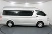 Toyota Hiace Commuter 2.5 MT 2015 Silver 4