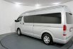 Toyota Hiace Commuter 2.5 MT 2015 Silver 6