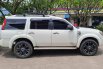 Mobil Ford Everest 2010 dijual, DKI Jakarta 4