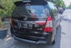 Mobil Toyota Kijang Innova 2015 V A/T Diesel dijual, Jawa Timur 4