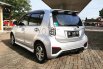 Daihatsu Sirion 1.3L MT Silver 2