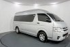 Toyota Hiace Commuter 2.5 MT 2015 Silver 1