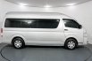 Toyota Hiace Commuter 2.5 MT 2015 Silver 6