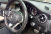 Mercedes-Benz CLA 200 AMG Line 2018 Putih 7