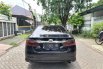 Toyota Camry 2.5 V Hitam km low atas nama pribadi 4