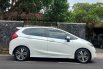 Jual Mobil Bekas, Promo Honda Jazz RS CVT 2017 Putih 3