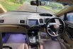 Honda Civic 1.7 Automatic 4