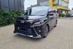 Toyota Voxy CVT Innazuma 2018 Hitam KM 33 Ribu 2