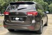 Kia Grand Sedona Ultimate 2017 Coklat 5