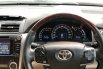 Mobil Toyota Camry 2012 V terbaik di Banten 4