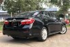 Mobil Toyota Camry 2012 V terbaik di Banten 9