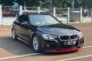 BMW 3 Series 320i M Sport AT 2017 Hitam TERAWAT BGT KM LOW ISTIMEWA BGT TDP TERJANGKAU BUKTIIN LNGSG 2