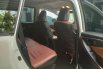 Mobil Toyota Kijang Innova 2016 G Luxury M/T Gasoline dijual, Jawa Timur 5
