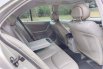 Banten, jual mobil Mercedes-Benz C-Class C200 2002 dengan harga terjangkau 3