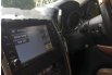 Mobil Jeep Grand Cherokee 2012 Overland terbaik di DKI Jakarta 4